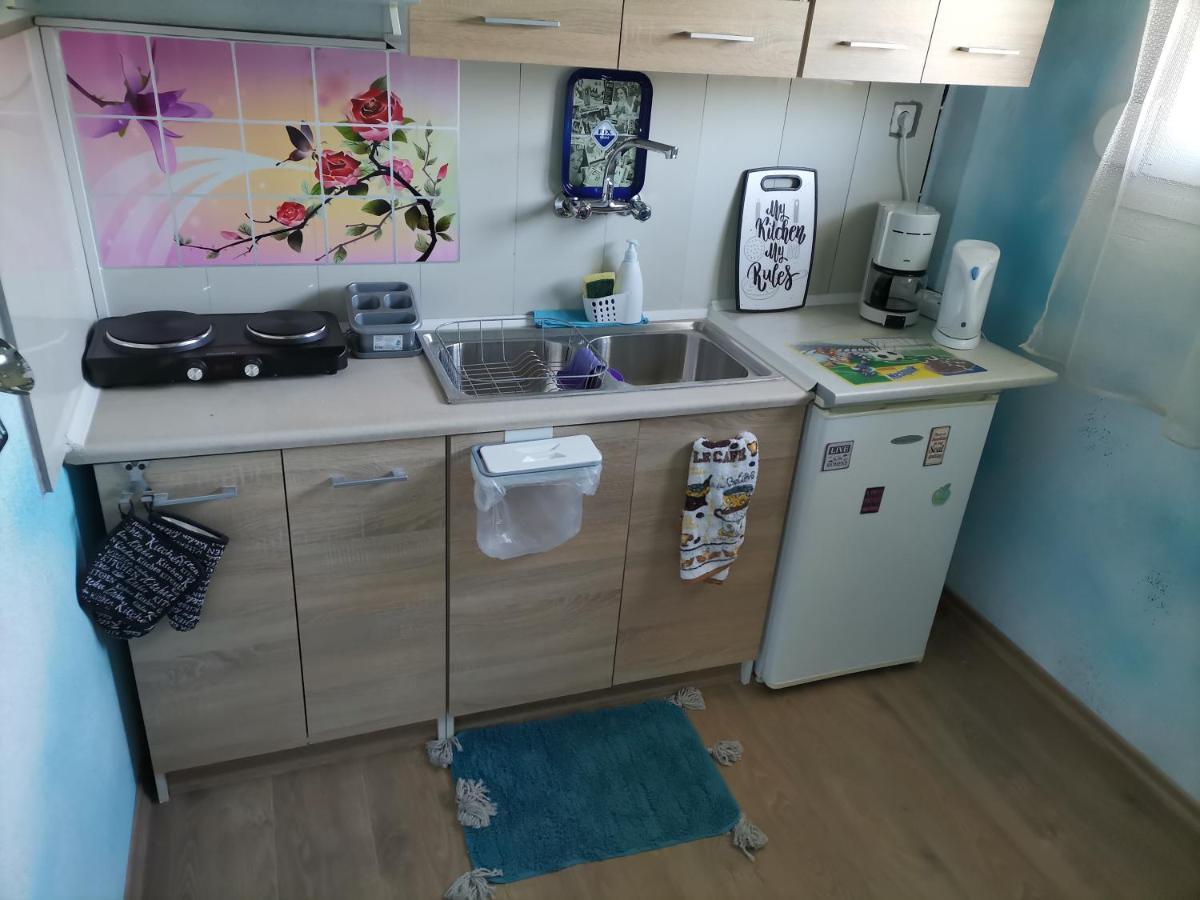 Frasta'S Rose Lägenhet Plaka  Exteriör bild